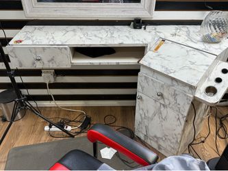 3 Barber/Cosmo Stations