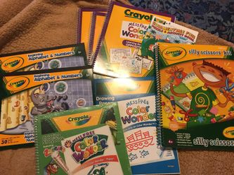 Crayola Magic Light Brush Drawing Pad for Sale in Chula Vista, CA - OfferUp