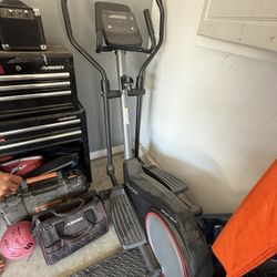 Pro-Form elliptical sport E2.0