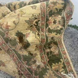 8/10 Vintage Rug