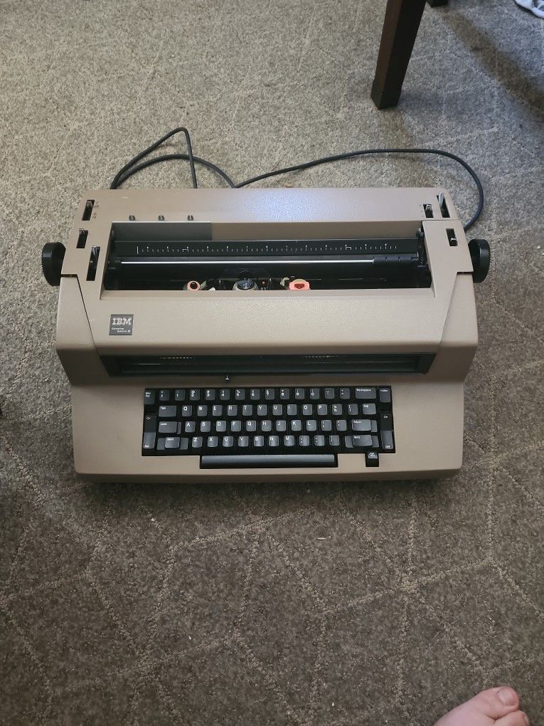 IBM Correcting Selectric 3 (Vintage From 1980's)