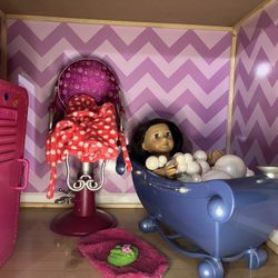 American Girl Doll Tub With Bubbles, With Bath Robe, Locker, And High Chair. Doll NOT Included 