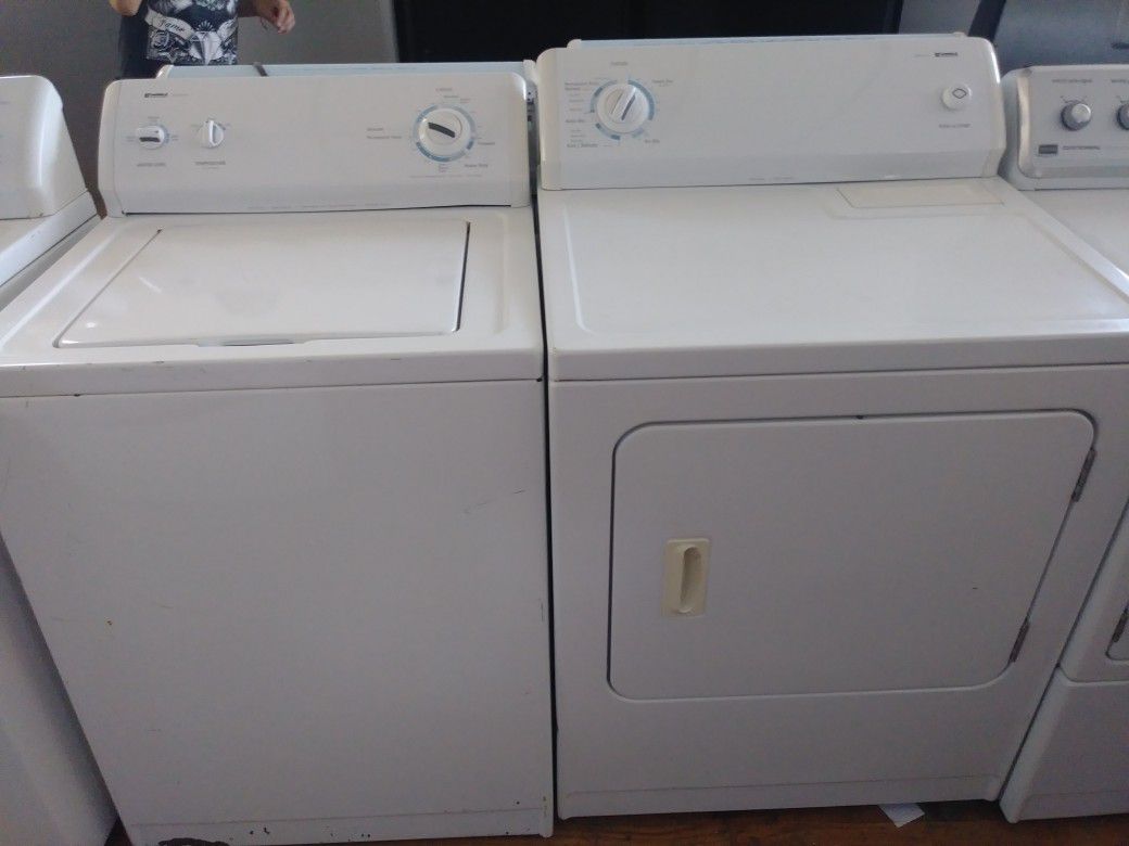 Kenmore top load washer with electric dryer set