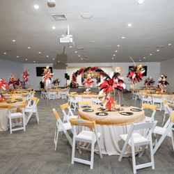 Venetian Masquerade Table & Floor Decor