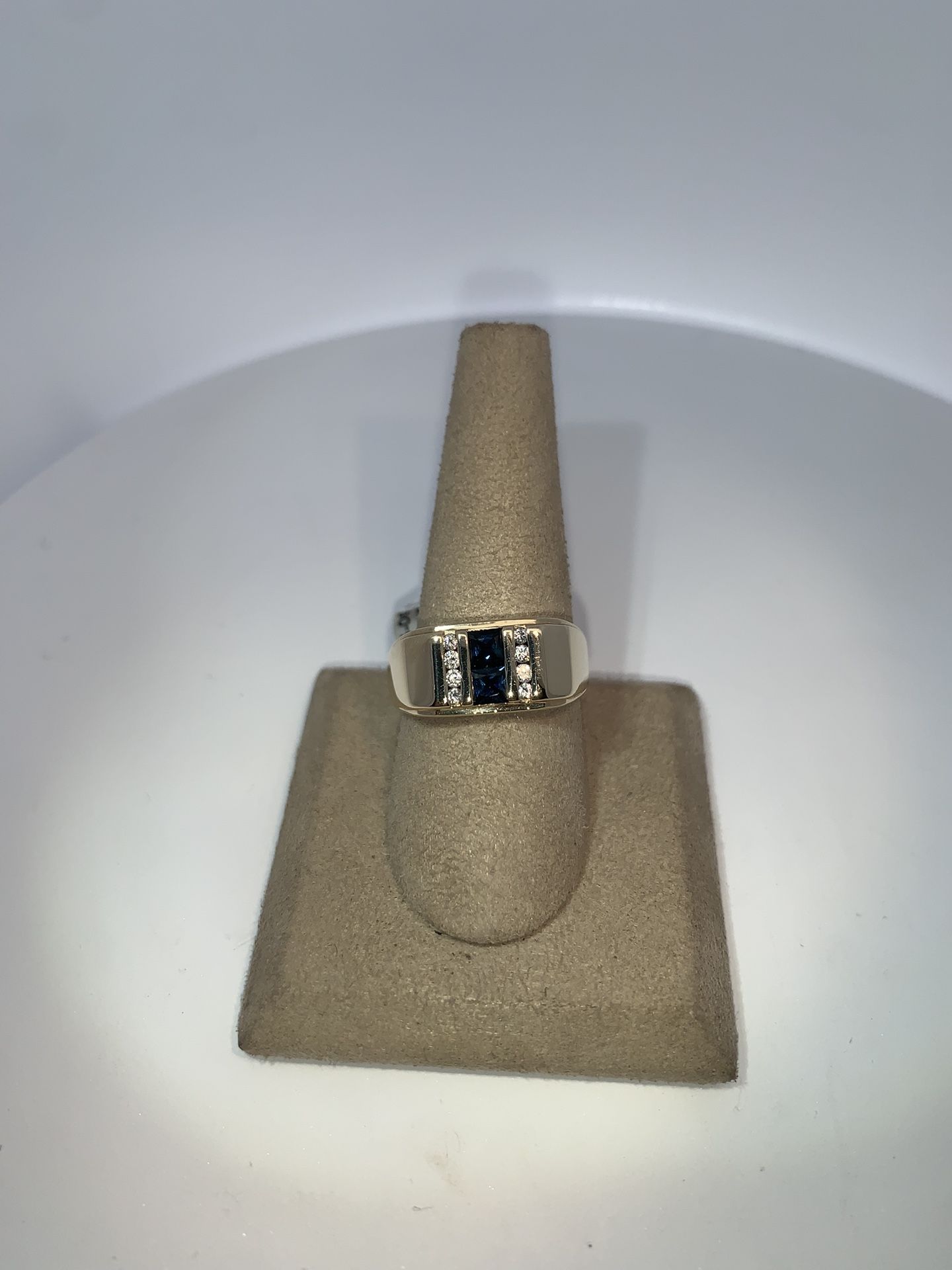 14K yellow gold gents sapphire and Diamond ring