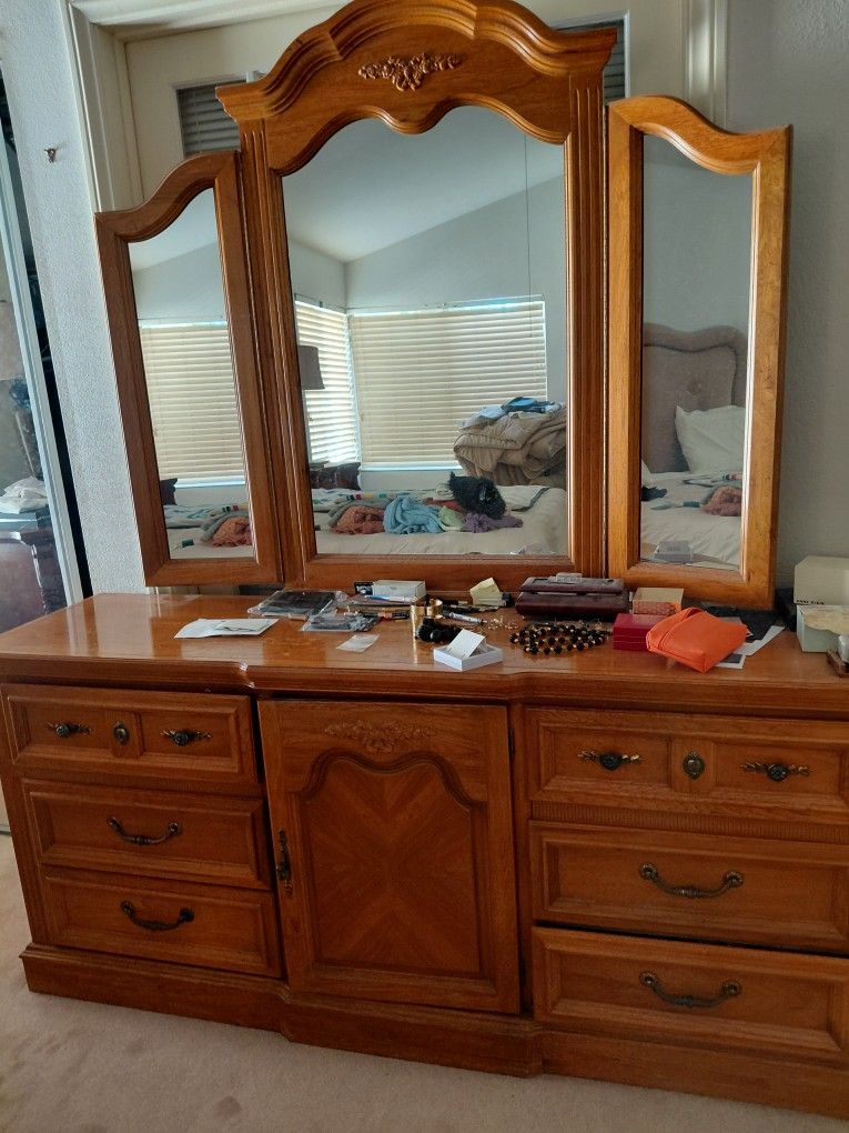 Oak Dresser With Mirror.