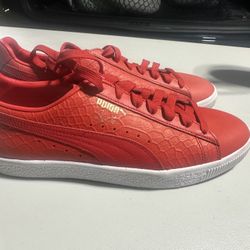 Puma Clyde Size 8.5 New