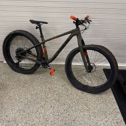 Trek Carbon Fiber Beach Bike - Super Light 