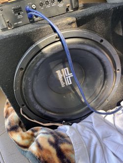 Polk audio 10’ with box and the amp. Will connect for$