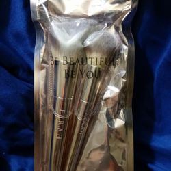F.A.R.A.H Be Beautiful Be You 2 Pack Brushes