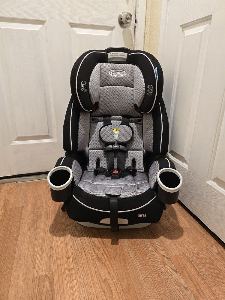 Graco 4ever 4-in-1 Convertible Car Seat
