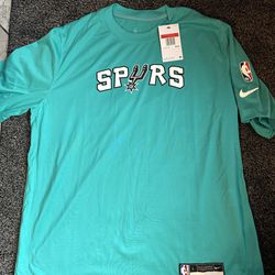 Brand new with tags Nike San Antonio Spurs Shooting Shirt Size large 