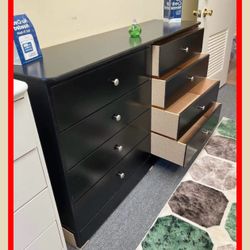 8 drawers dresser / Eight drawers dresser / Cajonera / Comoda