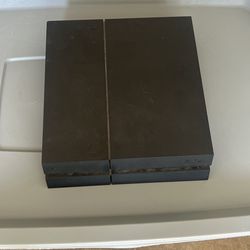 PS4 USED NO CONTROLLER
