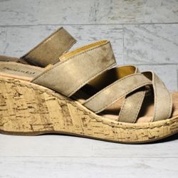 BJORNDAL Women ”Diallo” Leather Women Shoes 10M Tan Shimmer Cork Wedge Sandals Never worn ~ only stored  Smoke and pet free 