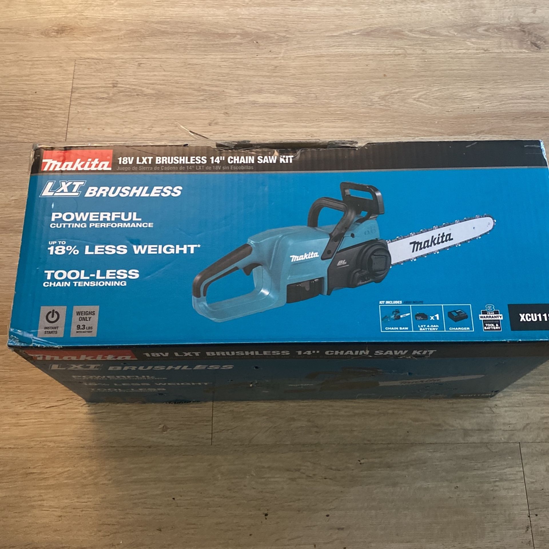 Makita Chainsaw Kit (Battery And Charger)