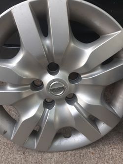 2010 Nissan Altima Hubcaps