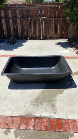 9 cu ft mixing tub.  Never used