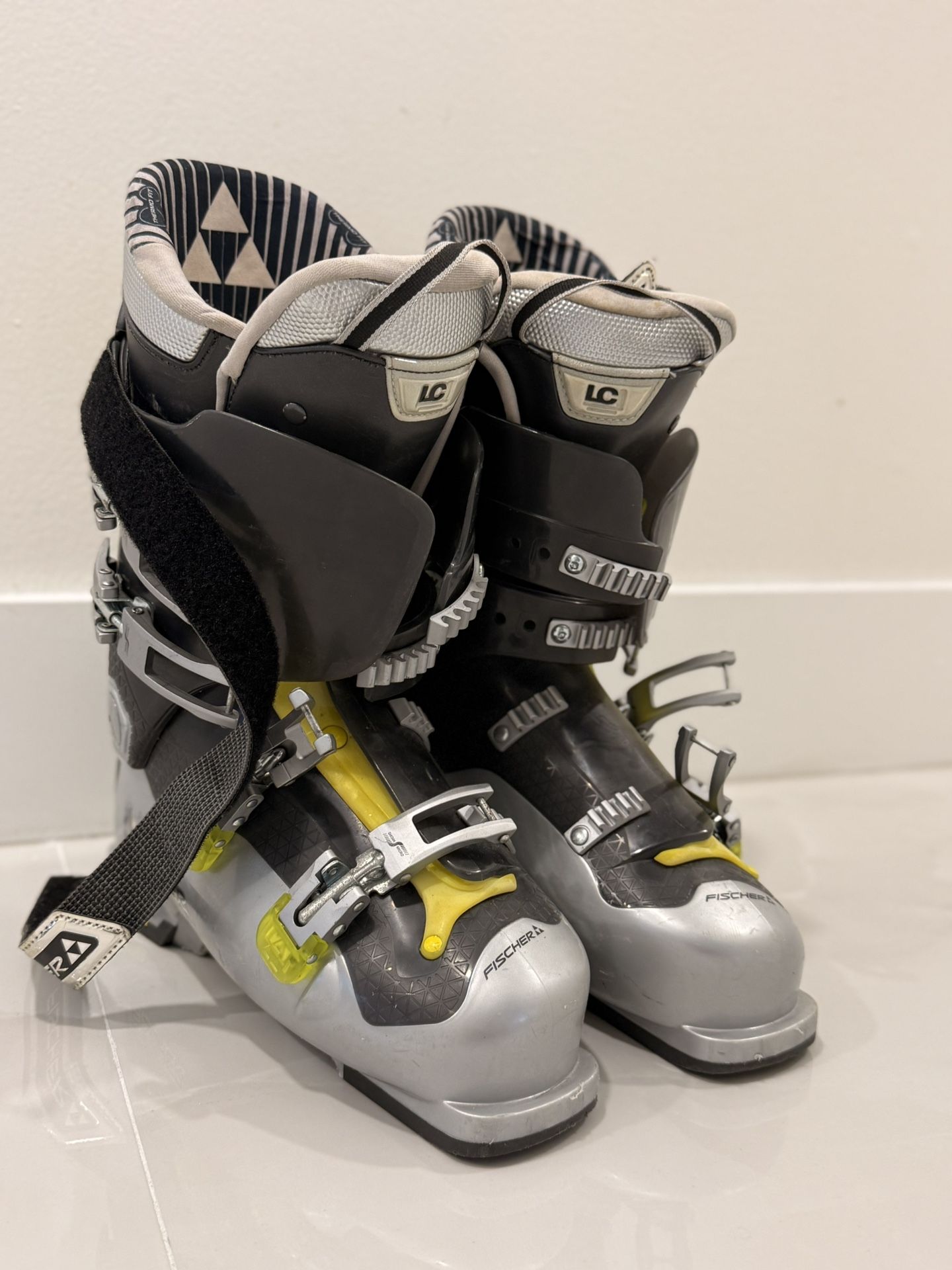 Fischer Mx7 Ski Boots