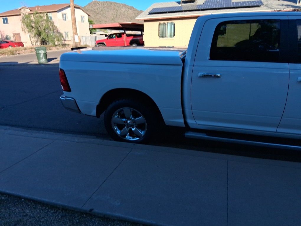 Ranch. Tonuel  Cover In Great Condition