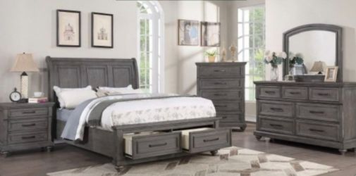 4pc Grey Wood Bedroom Set $1100