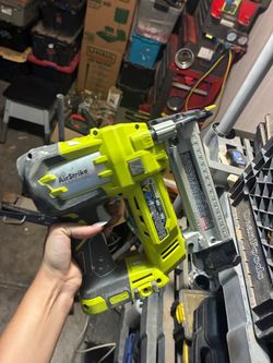 Ryobi 18V ONE+ AirStrike 18-Gauge Brad Nailer