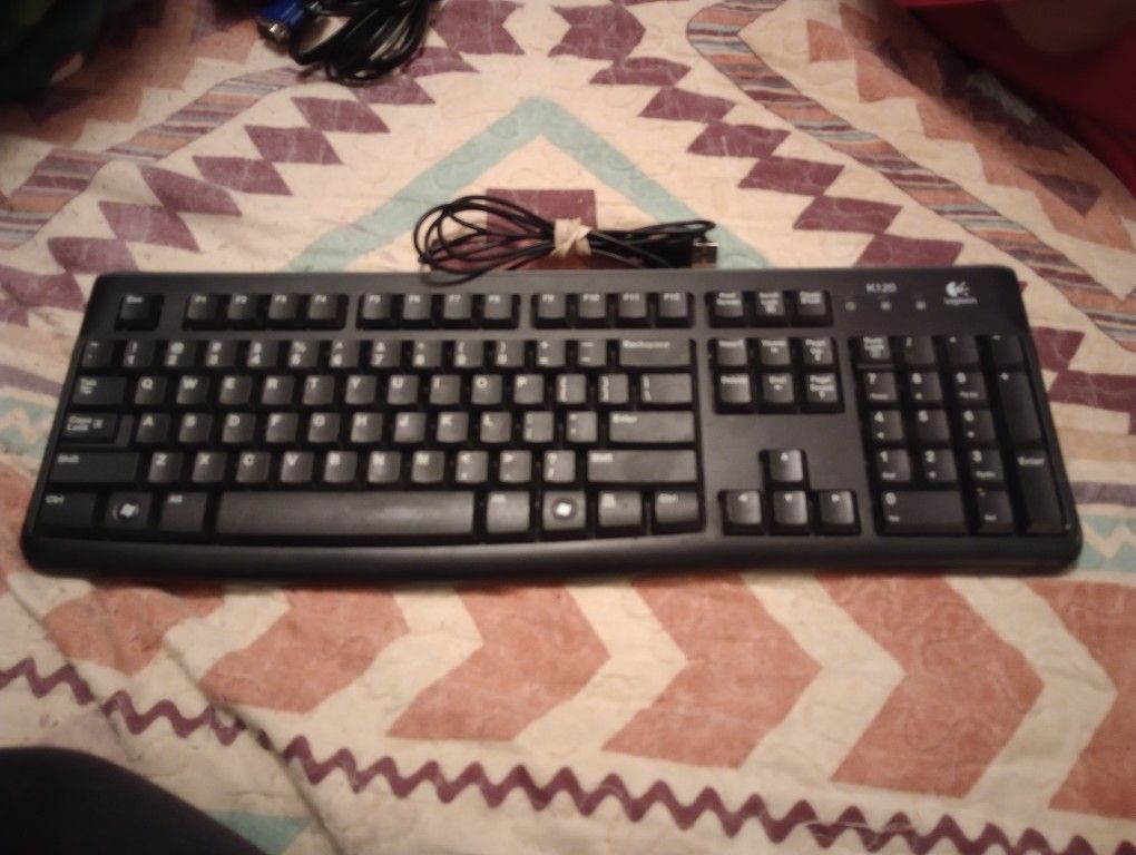 Logitech Computer Keyboard 