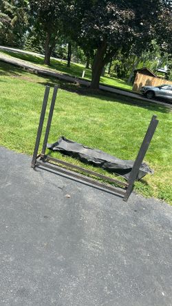 Woodhaven 1/2 Face Cord Steel Firewood Rack