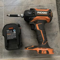 RidGid Drill With Battery 