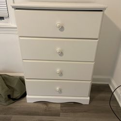 White dresser, 2 nightstands, vanity