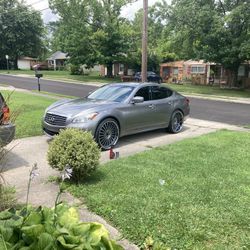 2013Infiniti  M37x  12,000obo