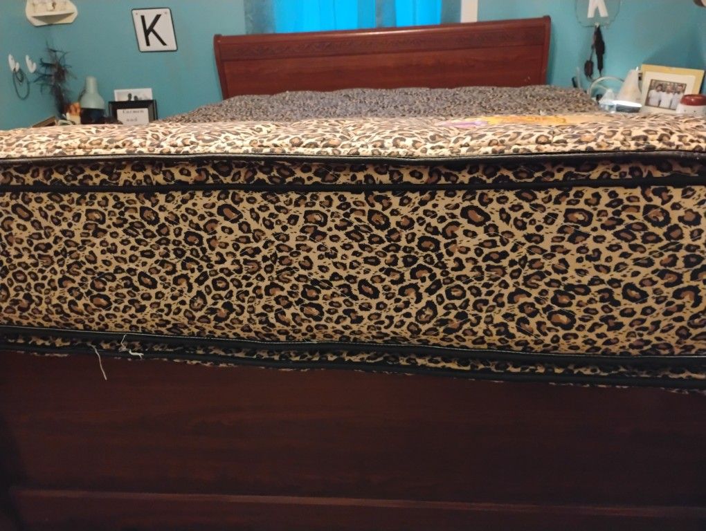 Queen Box Spring & Mattress