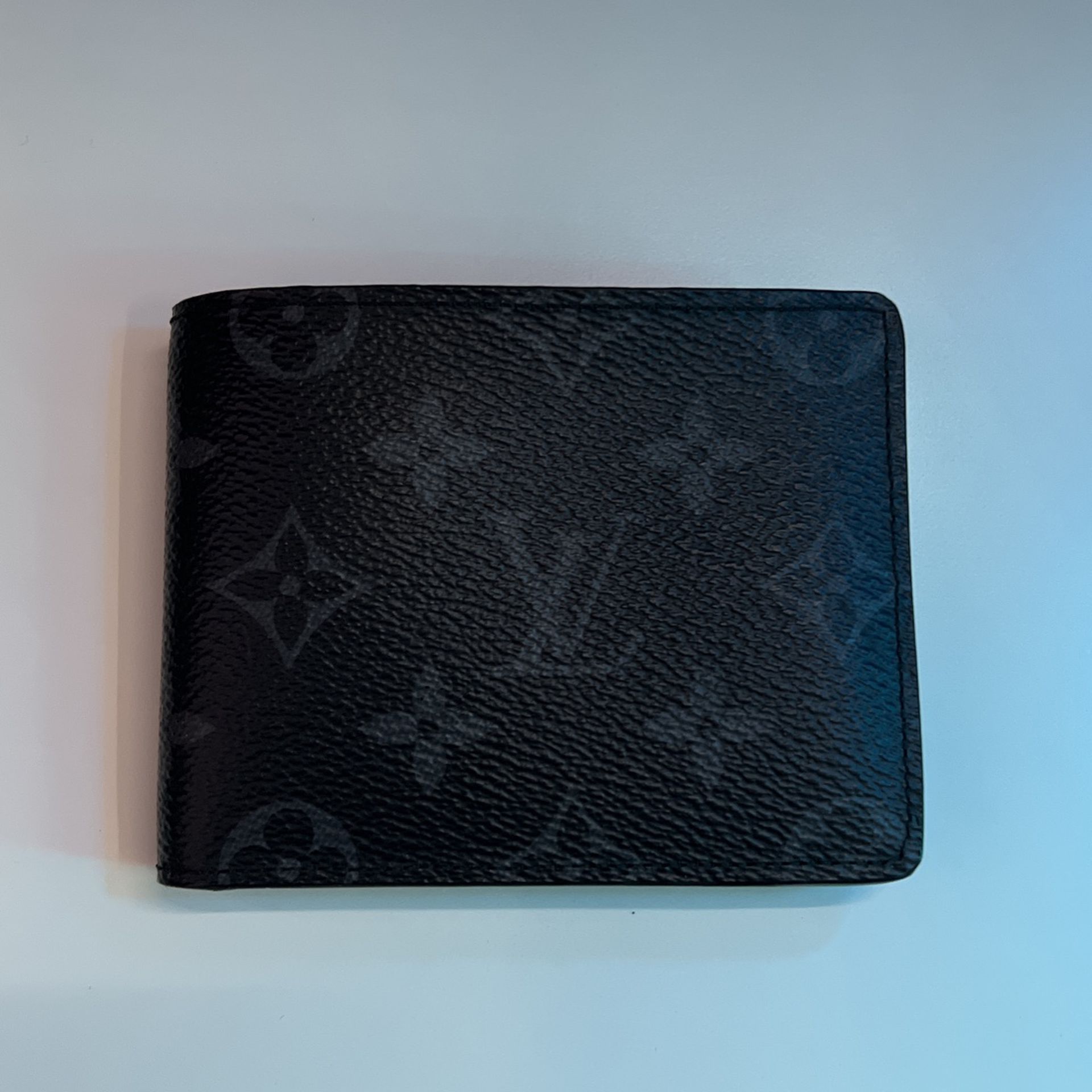 USED LOUIS VUITTON CHAIN WALLET for Sale in Brooklyn, NY