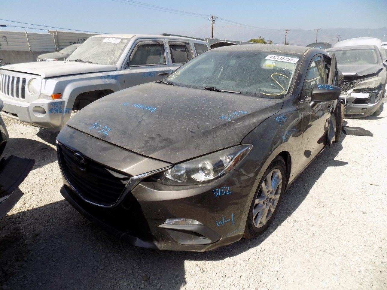 2016 Mazda 3 (Parting Out)
