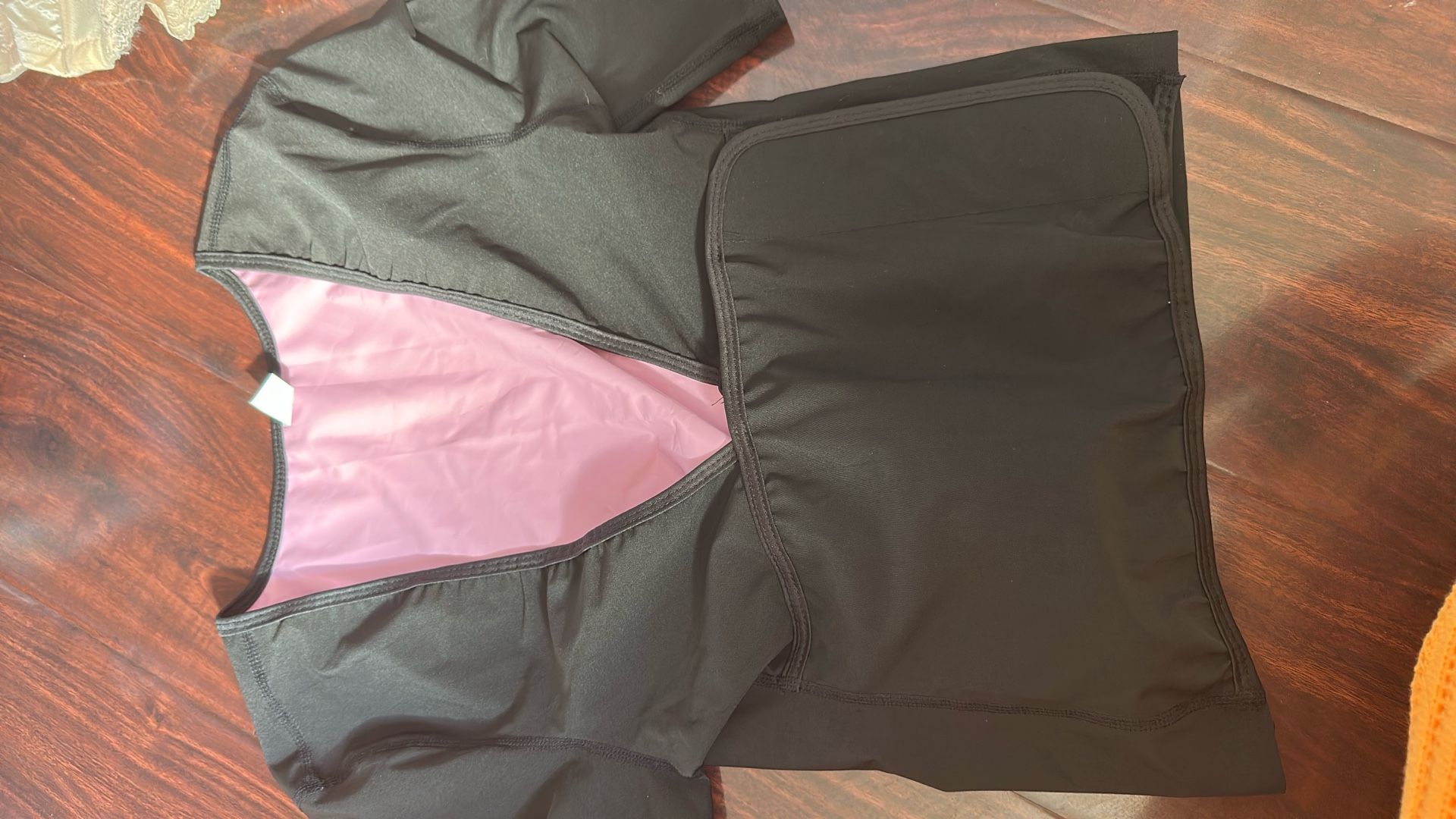 Velcro Sauna Women’s Size Large Used