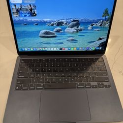 MacBook Air M2