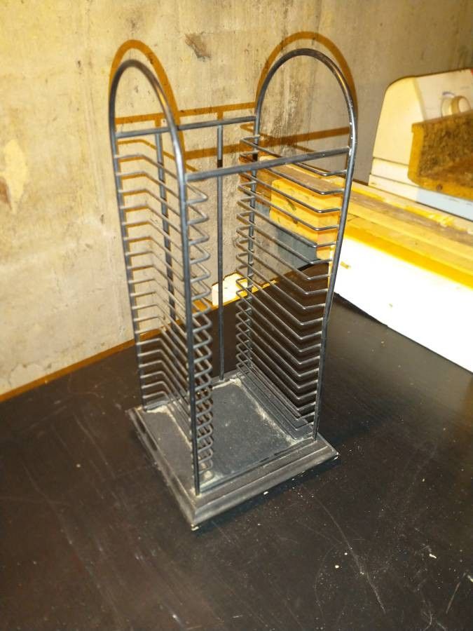 CD rack (20 capacity)