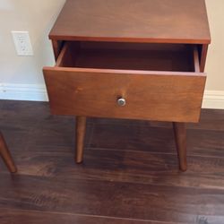 2 Wood Side Tables