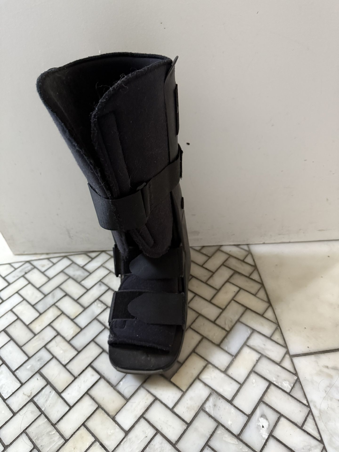 Cam Walker Fracture Boot