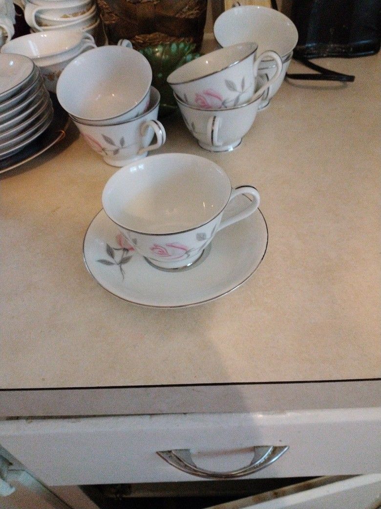 Argent Rose Fine China Japan Set 14 Pieces Total