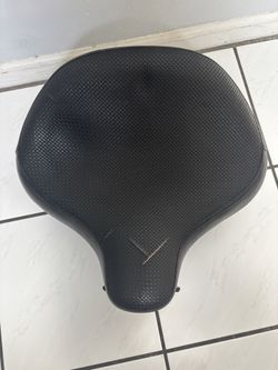 harley-davidson police solo seat.