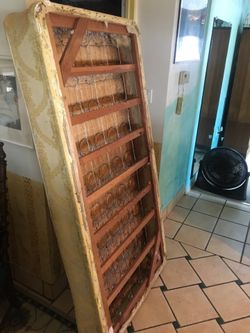 Box Spring Gold
