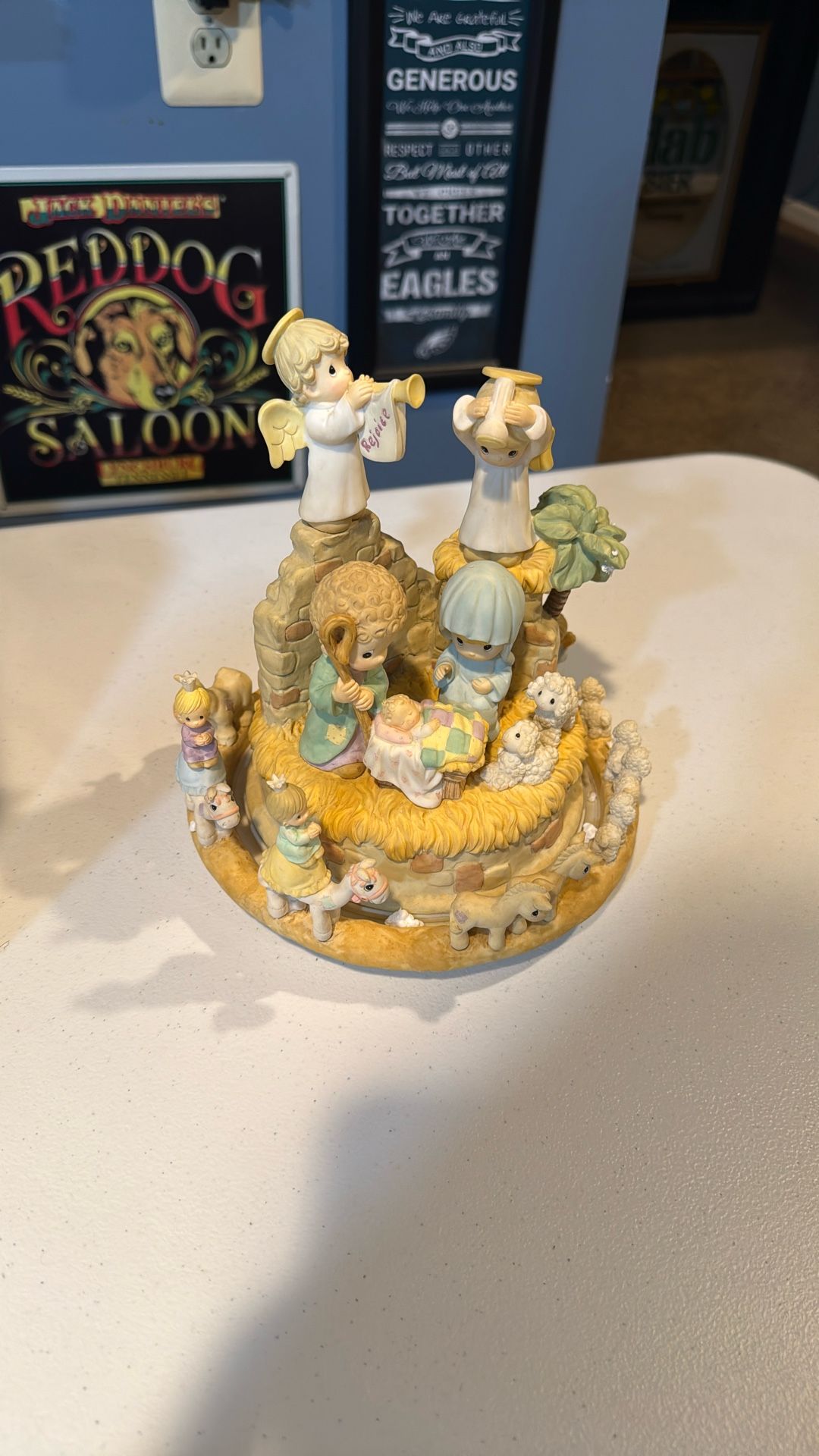 Precious moments Nativity Action musical. Tune Is Little Town Of Bethlehem 