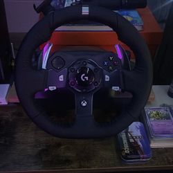 Logitech G920 Driving Force Racing Wheel