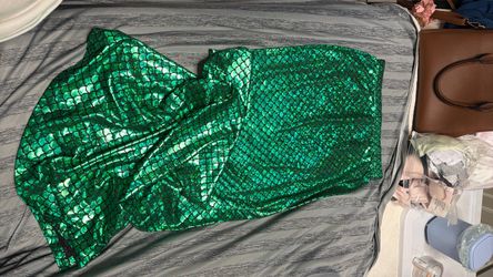 Green Mermaid Scale Metallic  Skirt