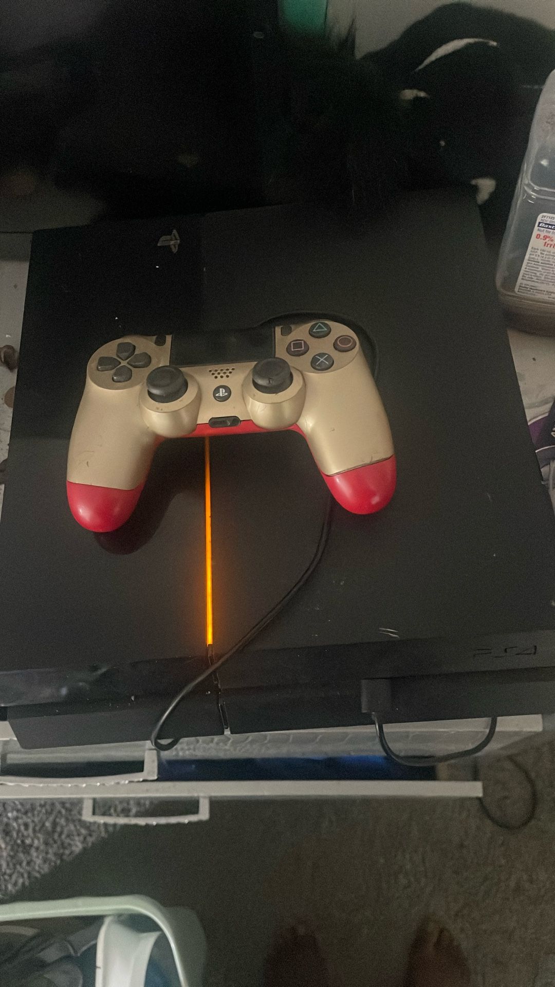 Ps4 W/ Controller