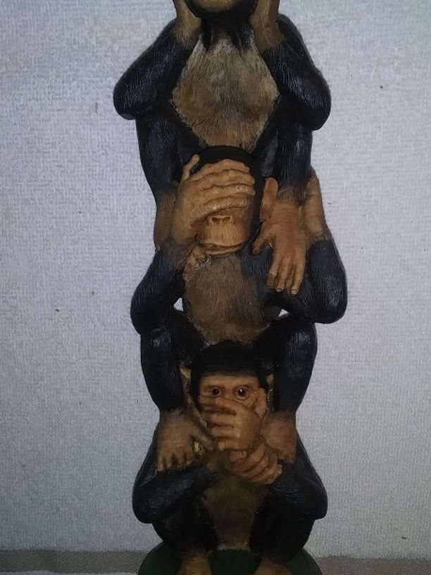 3 Monkeys "Hear Nothing, See Nothing, Say Nothing" Statue
