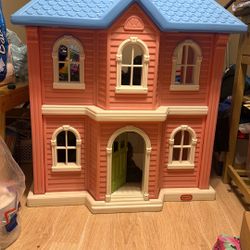 Little Tikes Doll House
