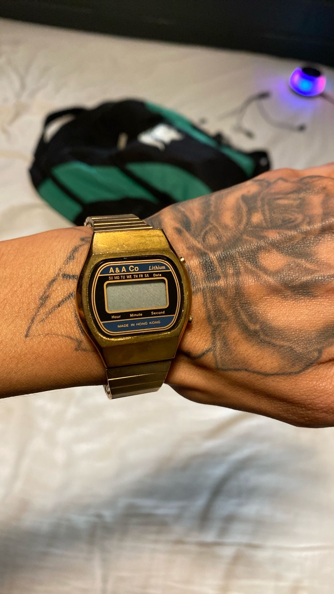 GOLD CURTIS CALENDAR LCD QUARTZ WRISTWATCH 5489