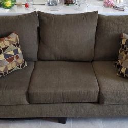 Living Spaces - Trinidad Sofa & Love Seat Set - Color: Desire Hunter